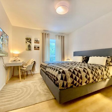 Sleep Well Apartments Detmold - Tempur Beds- Neu - Top Lage - Free Parking - Wifi Eksteriør bilde