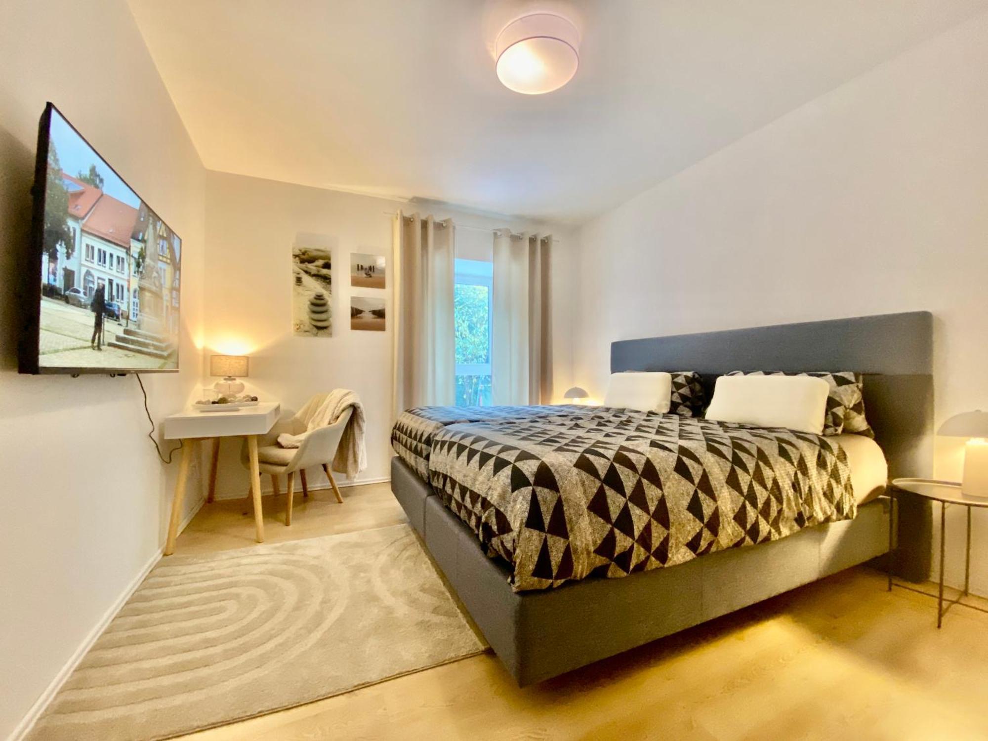 Sleep Well Apartments Detmold - Tempur Beds- Neu - Top Lage - Free Parking - Wifi Eksteriør bilde